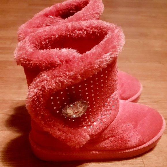 SOLD Size 11 Pink Fur Rhinestone Boots - Picture 1 of 11